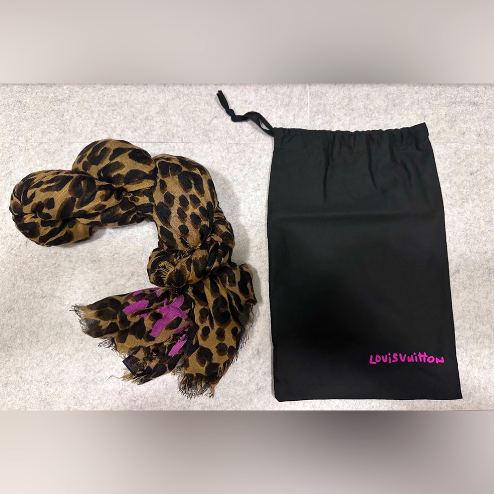 Louis Vuitton Leopard Stole
